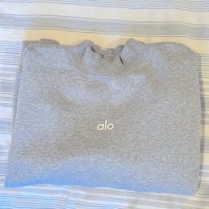 Alo yoga Graphic Refresh Pullover